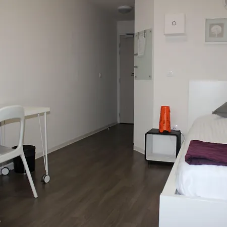 شقة فندقية Hoteliere Louise 3*